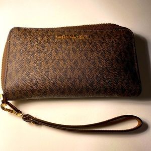 Michael Kors wallet